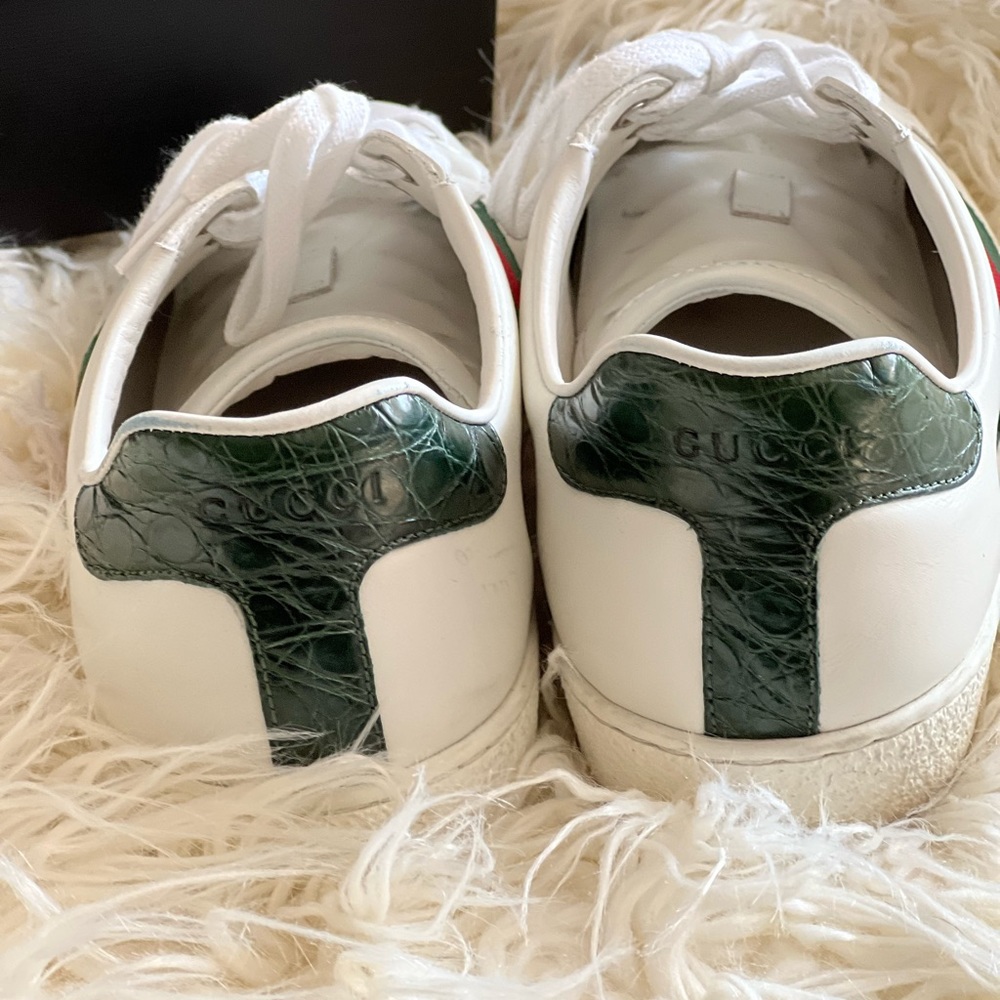 Gucci: New Ace Leather Sneakers With Web Detail - Picture 6 of 16
